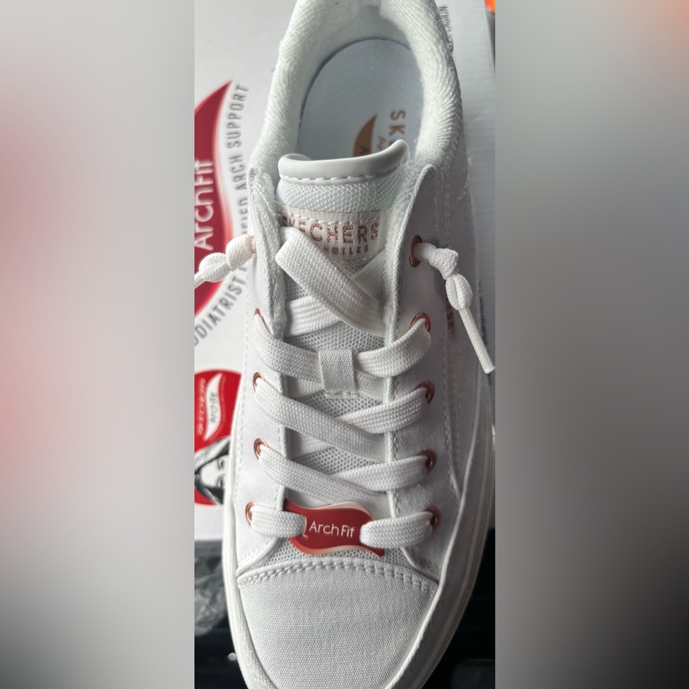 Skechers White Arch Fit Women's Shoes